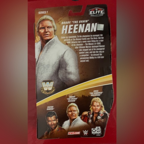 WWE Legends Elite Collection Series 7 Bobby "The Brain" Heenan (WEASEL) - Picture 8 of 9
